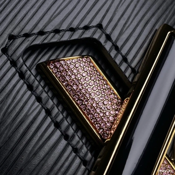 LOUIS TWIST VUITTON MM 0204